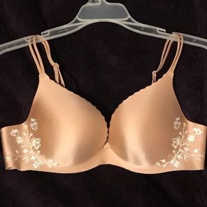 Victoria’s Secret Angels Secret Embrace Push Up